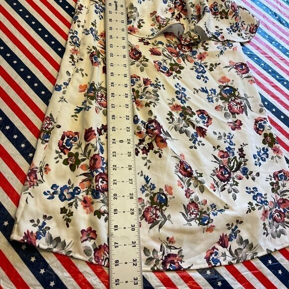 DO + BE White Floral Ruffle Off Shoulder Dress - Picture 6 of 10